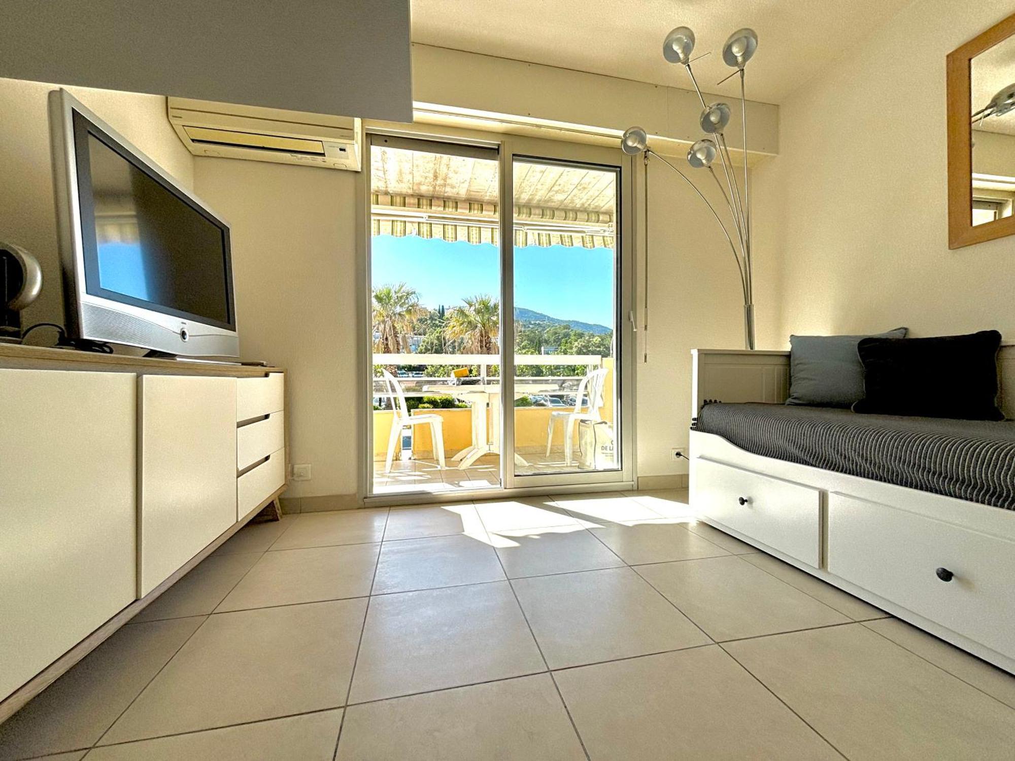 Studio Bord De Mer Cavalaire Екстериор снимка
